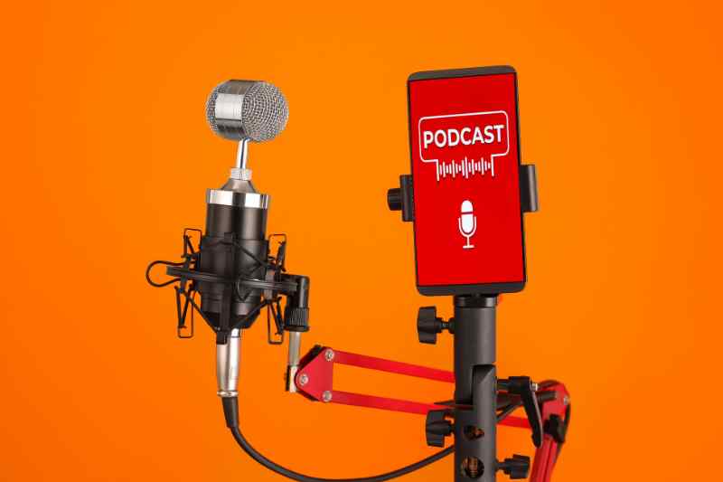 Podcast mic connected to phone